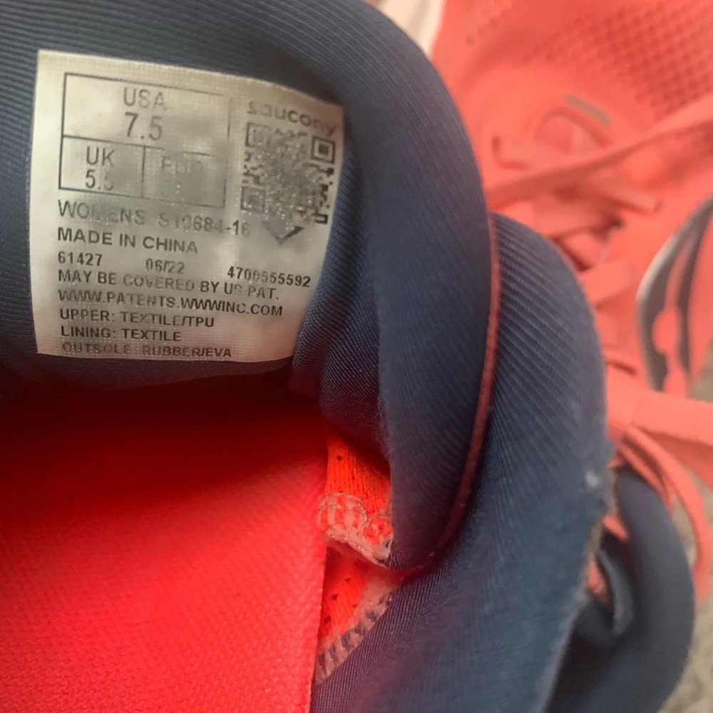 Saucony coral orange running‎ shoes size 7.5 workout walking gym comfort shoes